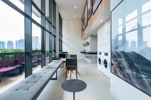 Image 14 - 924364