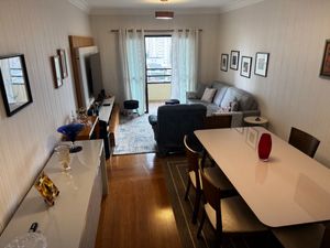 Image 15 - 924375