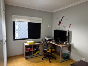 Image 19 - 924375