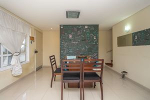 Image 7 - 924376