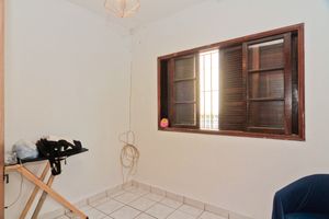 Image 7 - 924379