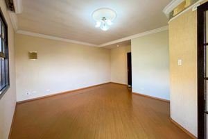 Image 19 - 924381