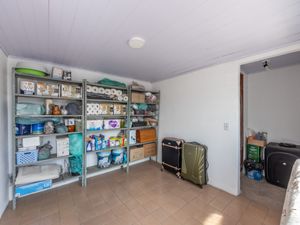 Image 25 - 924385