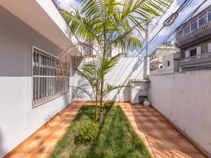 Image 30 - 924385