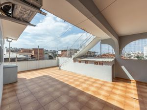 Image 21 - 924385