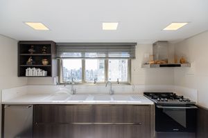 Image 31 - 924388