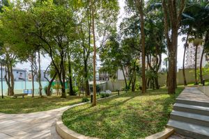Image 23 - 924389