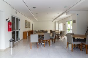 Image 30 - 924392