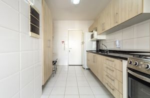 Image 26 - 924392