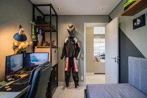 Image 18 - 924393