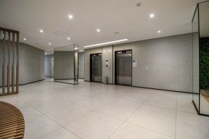 Image 38 - 924393