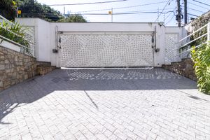 Image 76 - 924397