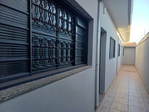 Image 6 - 924400