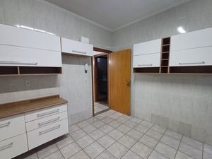 Image 8 - 924400
