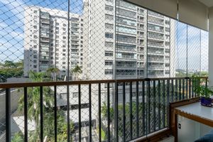 Image 13 - 924401