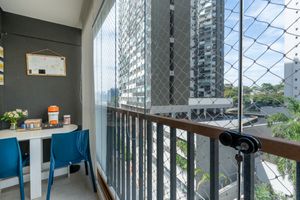 Image 15 - 924401