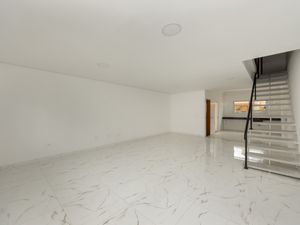 Image 3 - 924407