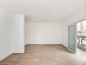 Image 32 - 924407