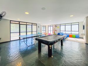 Image 19 - 924409