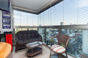 Image 12 - 924411
