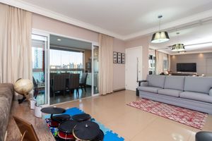 Image 8 - 924411