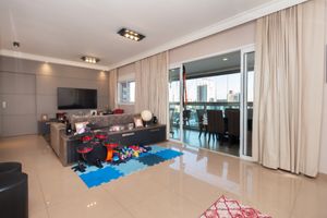 Image 1 - 924411