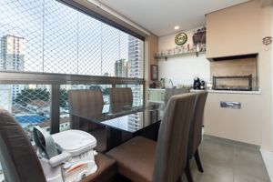 Image 15 - 924411