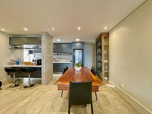 Image 8 - 924412