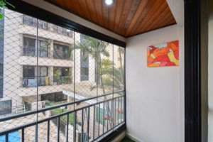 Image 3 - 924421