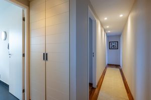 Image 15 - 924423