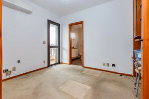 Image 27 - 924431