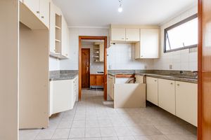 Image 21 - 924431