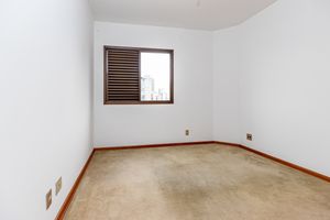 Image 32 - 924431