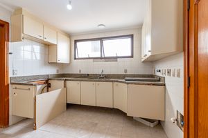 Image 23 - 924431