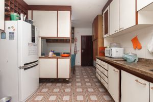 Image 15 - 924436