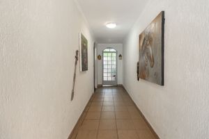 Image 6 - 924436