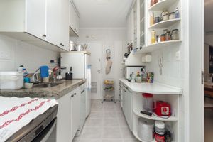 Image 23 - 924439