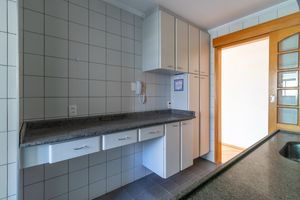 Image 8 - 924444