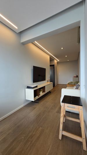 Image 5 - 924446