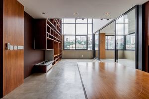 Image 4 - 924448