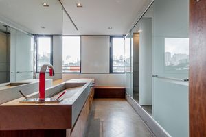 Image 33 - 924448
