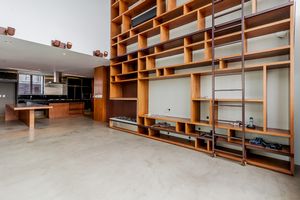 Image 17 - 924448