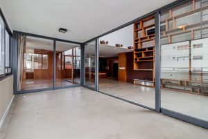 Image 21 - 924448