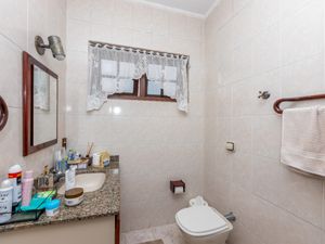 Image 23 - 924449