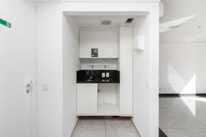 Image 10 - 924455