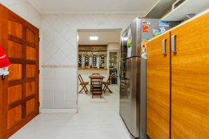 Image 11 - 924456