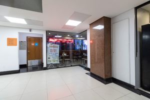 Image 17 - 924457