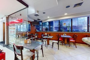 Image 10 - 924457