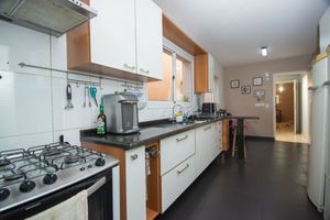 Image 11 - 924460