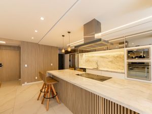 Image 29 - 924461